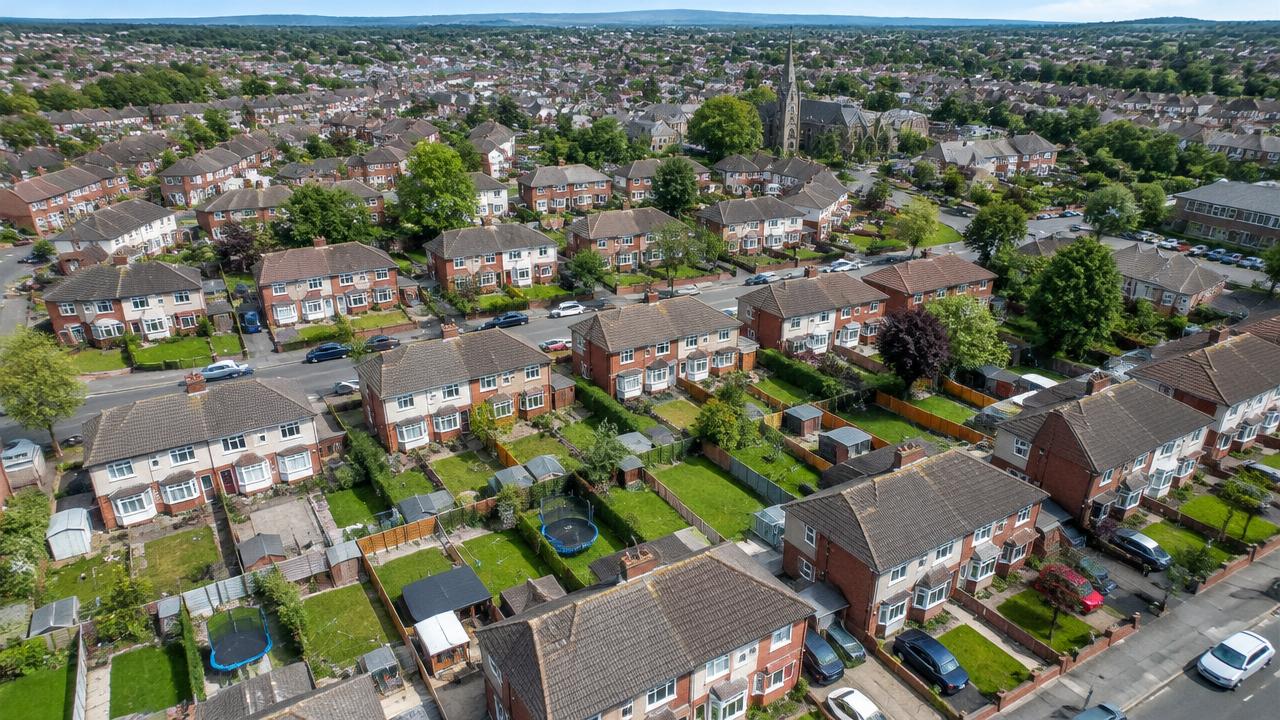 How to Find Comparable Sold Prices for a UK Property
